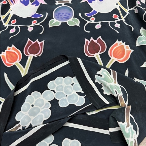 Vintage Art Waves Silk Floral Printed Tropical Bird Tunic, Oversized Small - Picture 8 of 11